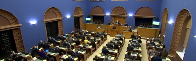 Reporter: Ministrid Laanet ja Jaani andsid kaitseväe kärbete ja politsei tegevuse asjus aru