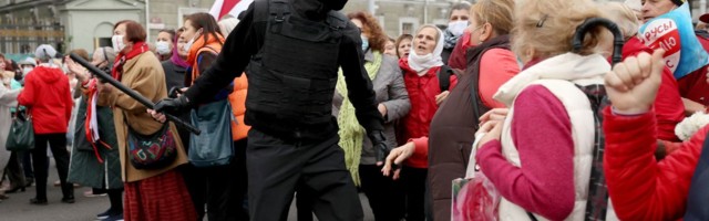 Valgevenes võeti esmaspäeval kinni üle 300 meeleavaldaja