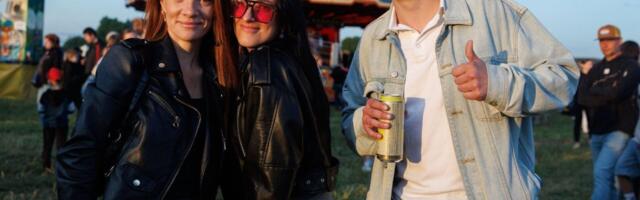 VIDEOREPORTAAŽ | VIIEPÄEVANE PEOMARATON! Rae valla jaanitule külastajad: „Inimesed jaksavad küll pidutseda – mida kauem, seda parem!"