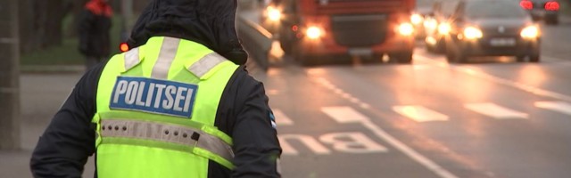 Reporter: Politsei tõmbas liistule need autojuhid, kes pole ikka veel oma autole talvepapusid alla suutnud vedida