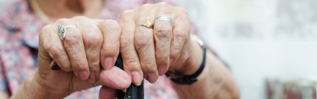 Valitsus eraldab 107 000 eurot hooldekodude täiendava tööjõukulu katmiseks