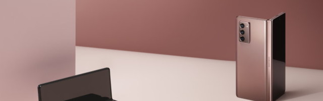 Siin see on: Samsung esitles järjekordset volditavat nutitelefoni