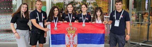 Tri medalje za Srbiju na Evropskoj olimpijadi iz informatike za devojke