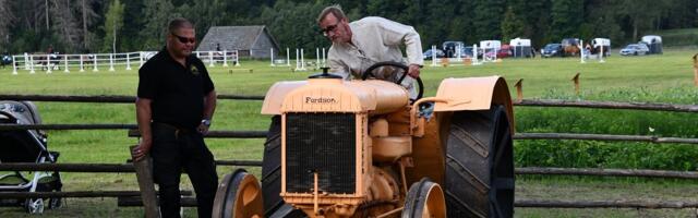 Jakobsoni Talumuuseumi Talupäeval tõmmatakse käima rehepeksumasin