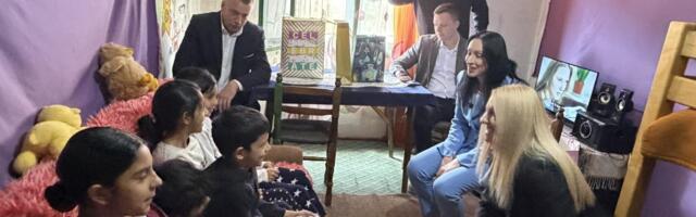 Aleksandra grad zamenila selom i spasila školu: Ministarka Žarić Kovačević posetila majku sedmoro dece u Velikom Bonjincu FOTO