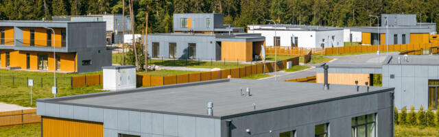 Viimsi maastikukaitseala naabrusesse keset ürgmetsa kerkib uuselamurajoon