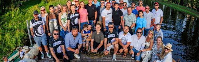 FOTOD | Tartu linn viis Rally Estonia korraldajad ja külalised Emajõele lodjasõidule