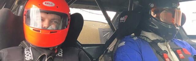 DELFI VIDEO | „Midagi nii hullu pole elus varem teinud!“ Ajakirjanikku sõidutati Unibet Arena taga driftiauto kõrvalistmel