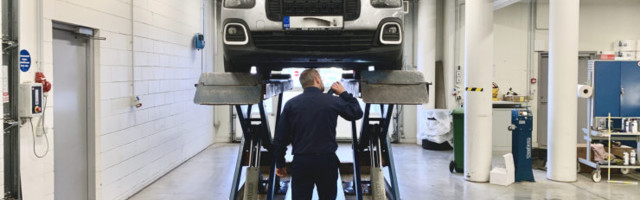 Üks ehmatus, üks avarii ehk miks nutiseade autos on igal juhul saatanast