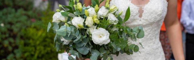 UDALA SE U VENČANICI BUDUĆE SVEKRVE! Mlada iz Srbije učinila nesvakidašnji potez, ali joj je majka napravila haos! "Plašim se da se ne osveti"