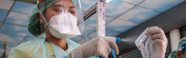 Lõpp pandeemiale? Ülikool lõi desinfektandi, mis kaitseb pindu viiruse eest 90 päeva