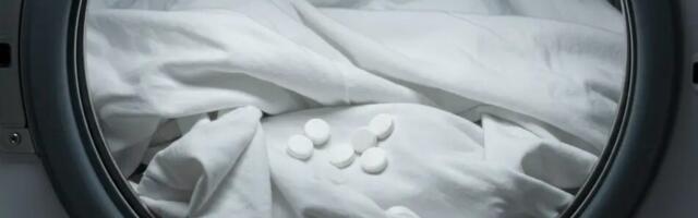 Pane aspiriin pesumasinasse – ja sa ei taha enam teisiti pesta: hämmastav, mis su riietega juhtub