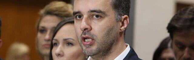 Manojlović: Vučiću ne odgovaraju nove vlasti u Crnoj Gori, sa Milom je cvetala ljubav
