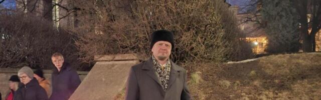 Tallinnas süüdati märtsipommitamise mälestuseks küünlad