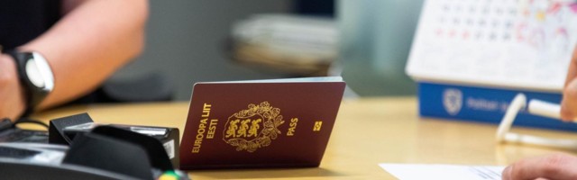 Valitsus võtab kümnelt inimeselt pettusega saadud kodakondsuse