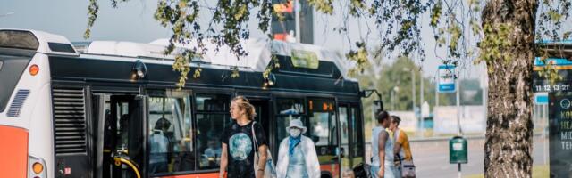 Tartu linn kavandab esiuksest bussi sisenemise pilootprojekti, et vähendada piletita sõitjate arvu