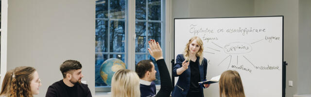 Tänavu lõpetas Tartu Ülikooli 558 tulevast õpetajat ja haridustöötajat