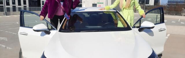 Lexuse pistikhübriidi UX 450h+ hoogne testisõit