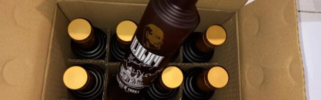 Pärnus peeti kinni kaubik salaviina ja -sigarettidega