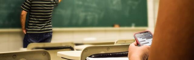Läti koolides piiratakse nutitelefonide kasutamist