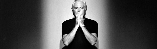 Suri moelooja Armani