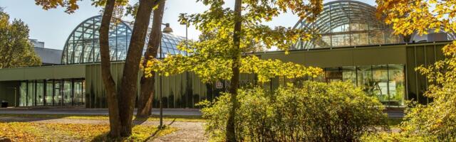 FOTOD | Kadriorgu kerkis mahlaka arhitektuuriga oranžerii