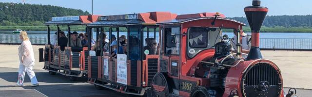 Возможно, паровозик будет ездить по Нарва-Йыэсуу постоянно, став платным