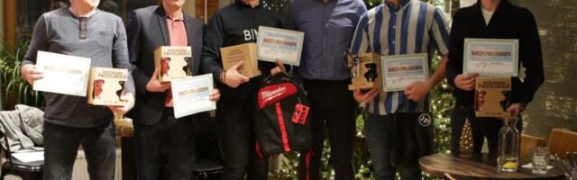 TEISTMOODI MEESTEKUU | Movember tõi Hiiumaal kokku kümneid mehi