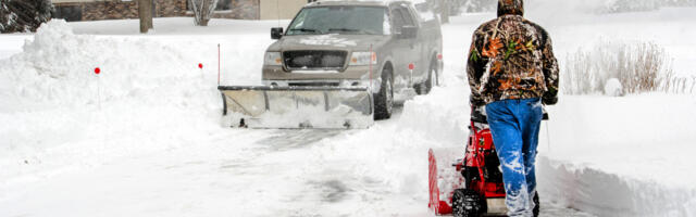 Ostujuht. Kas eelistada elektrilist või bensiinimootoriga lumefreesi?