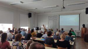 Kus on keeletoimetaja piir?