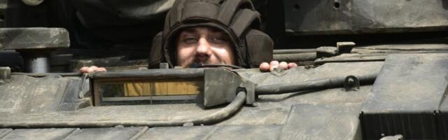 Teet Kalmus: soomustehnika kolonniga rindele enam asja ei ole