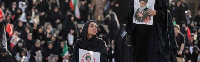 VIDEO | Iraanis algasid ametlikult kuuepäevased Ali Khamenei matusetseremooniad
