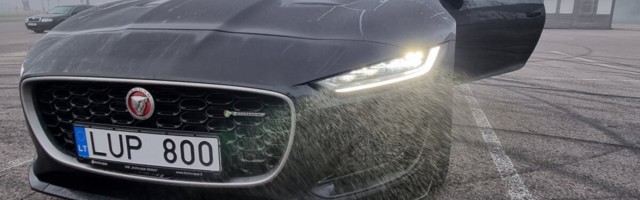 Proovisõit: Jaguar F-Type – tervisesportlane kangestus ja haaras telefoni