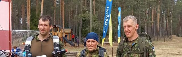 Militaarjooksu võitjad tegid trenni maad kaevates ja metsatööd tehes