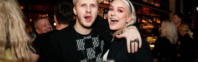 KLÕPS | Lauljatar Ariadne tähtistas sünnipäeva saabumist eriti napis kleidis