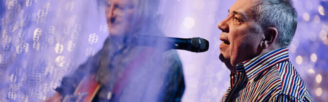 Video: Lauri Saatpalu ja Peeter Rebane esitasid "Jõulutunnelis" lugu "Veider"