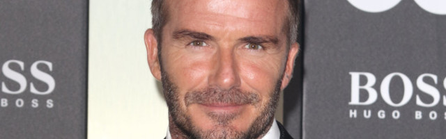 KLÕPS | Peaaegu teine inimene! David Beckham taaslavastas 15 aastat tagasi kuulsaks saanud fotoseeria