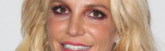 Jumalauta! Britney Spears murdis jala, aga keeldub arstiabist