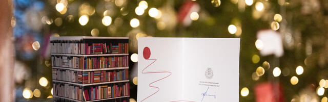 Riigipea jõulukaart toob esile lugemise kestvuse ja pärimuse elujõu muutuvas maailmas