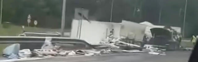 VIDEO: Kolm Soomes elavat türklast hukkusid Lätis toimunud autoavariis