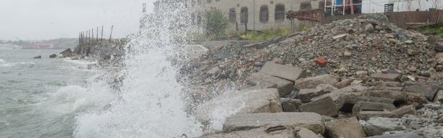 Patarei: esiti merekindlus, hiljem sünge vangla