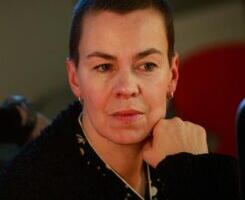 Pealelend  – Ene-Liis Semper, „Nüüd võib sellest rääkida“ autor, lavastaja ja kunstnik