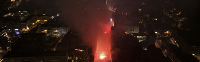 Sarajevo na nogama: Navijači dočekali fudbalere Bosne i Hercegovine posle plasmana na Mundijal