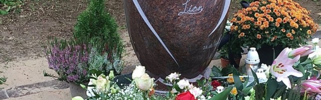 Täna 18.09 sängitati Haljala kalmistulmulda armastatud, laulja ja looja Lea Dali Lion’i urn.