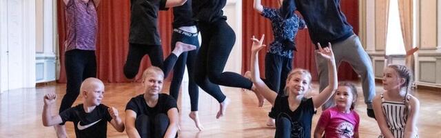 VIDEO | Võrulaste uskumatud seiklused Tallinna tantsupeol