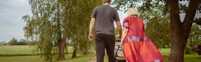 Palju klikke, vähe uusi peresid: Eesti hooldus- ja lapsendajaperede statistika 2025. aastal