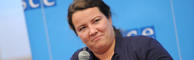 Valelik vandeadvokaat Karmen Turk pressib raha välja ja petab kliente