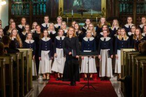 Kui kiikaks vaid omailmast kaugemale