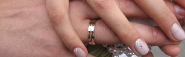 Isamaa liikmeühendused: toetame abielu määratlemist naise ja mehe liiduna