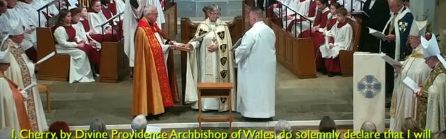 Lesbitarist Walesi peapiiskop seati ametisse